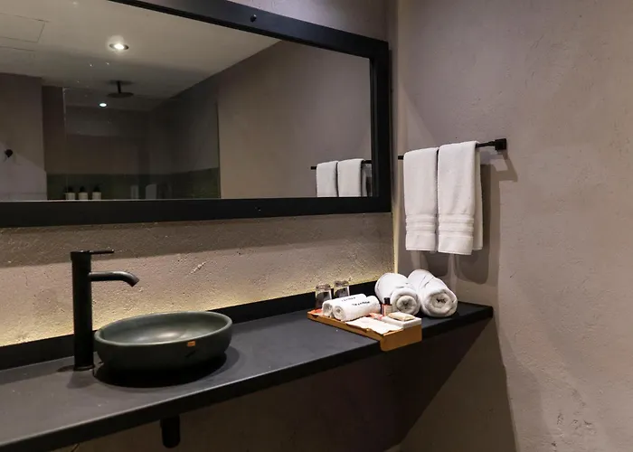 The Art Hotel El Poblado Medellin By Key 33